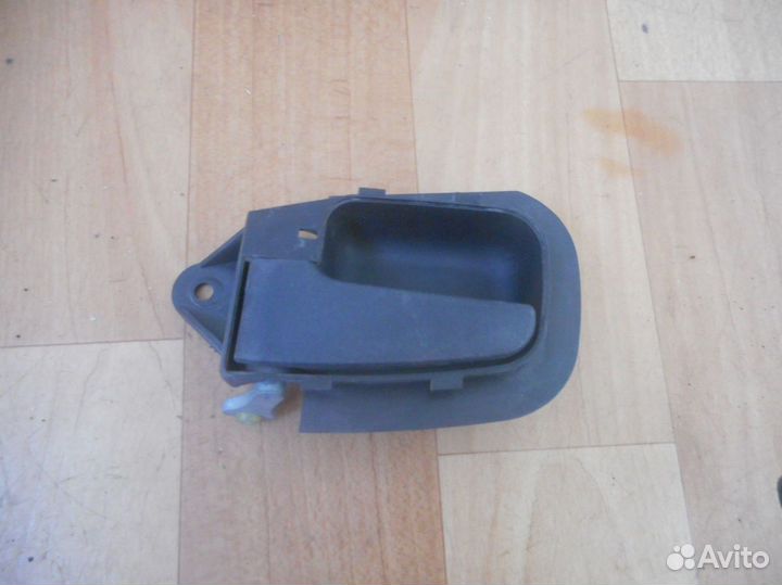 Ручка двери задней внутренняя левая BMW 3-Series (E36) III (1990–1999)