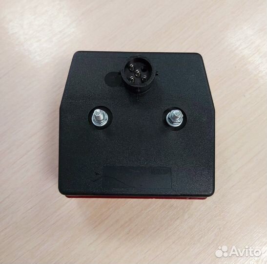 Фонарь задний на прицеп MD-002 L мзса левый байон