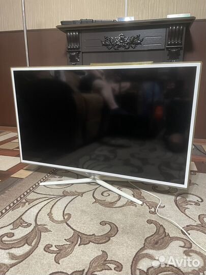 Телевизор samsung