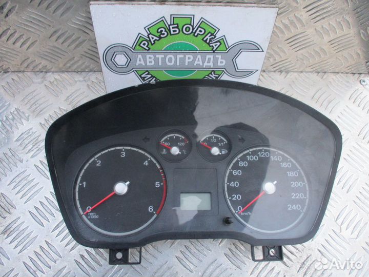 Панель приборов Форд Фокус 2 2006г