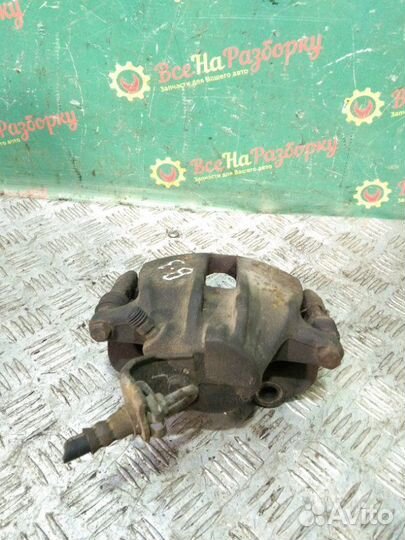 Суппорт передний левый Volkswagen Passat B3