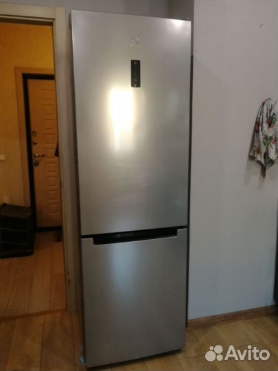 Холодильник Indesit ITF 118 X