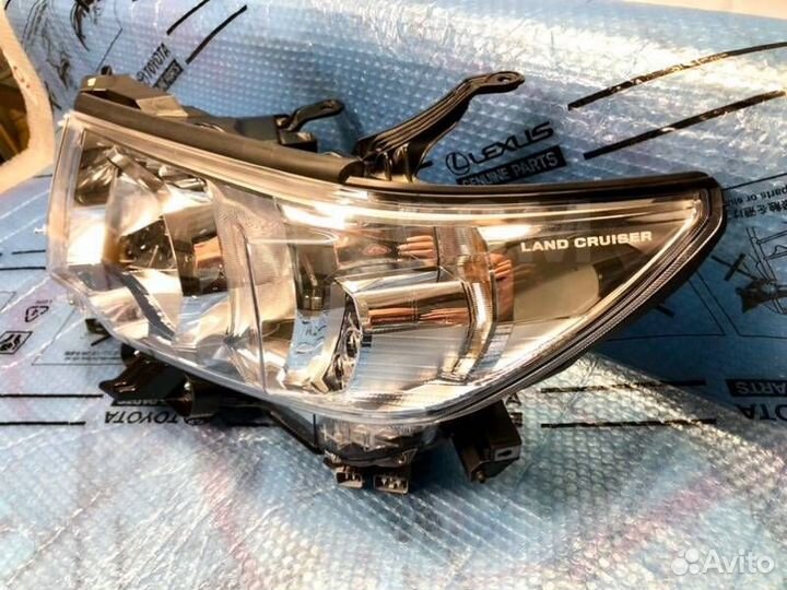 Две Фары новые оригинал галоген Тойота Прадо2017-н