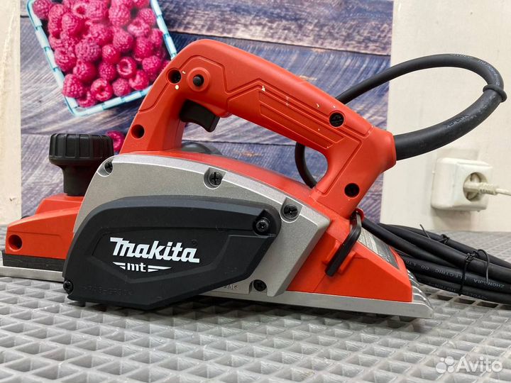 Рубанок сетевой Makita M1902, 500 Вт, 82 мм (20)