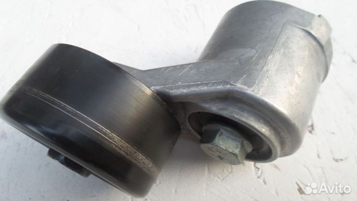 Шкив ролик натяжителя ремня kia stinger