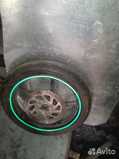 Колесо от мотоцикла