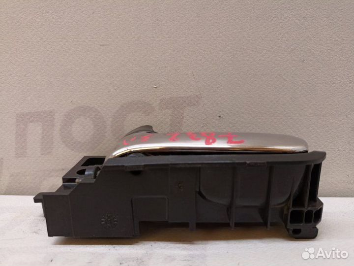 Ручка двери внутренняя задняя левая Toyota Avensis