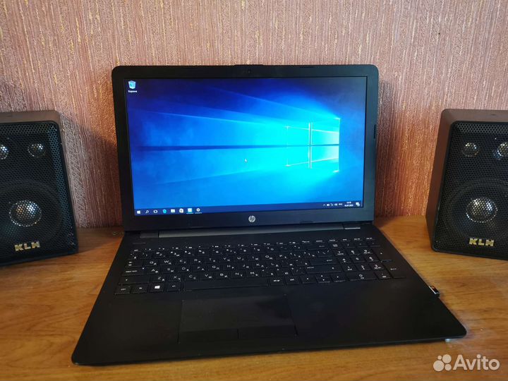 HP 2020 i3 / 8G / 256 отличное состояние