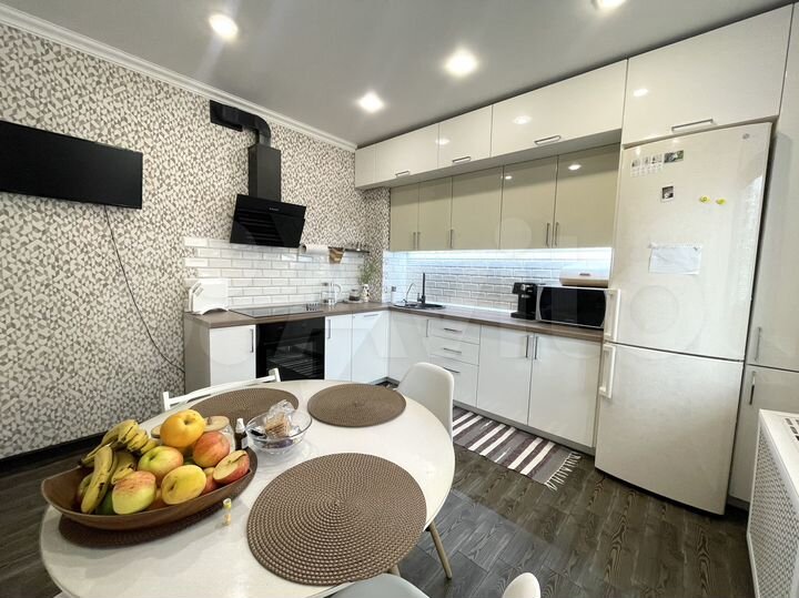 2-к. квартира, 59 м², 13/16 эт.