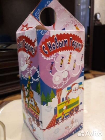 Коробки пустые для новогодних подарков