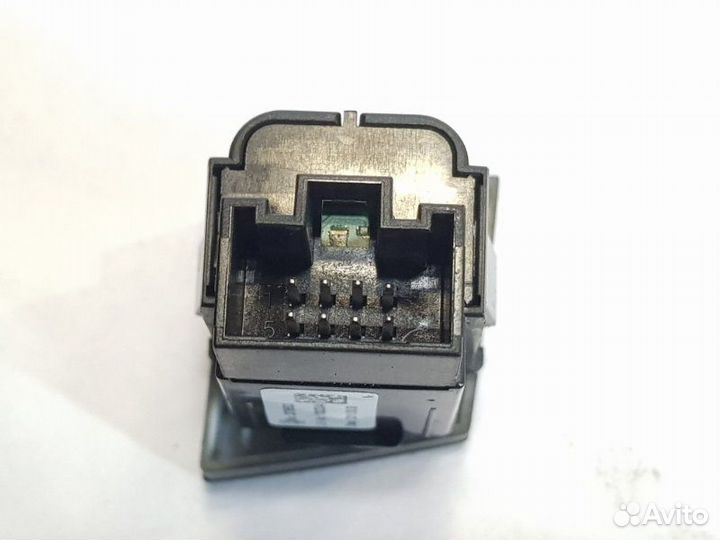 Кнопка обогрева сидений правая Opel Antara 2.2