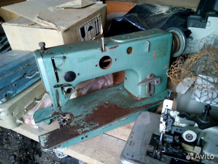 Швейная машина 1022 не комплект