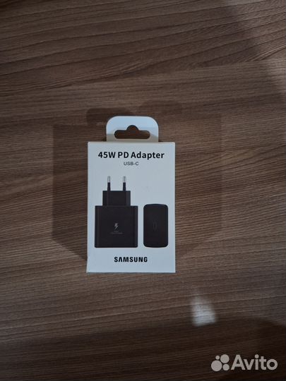 Зарядное устройство для телефона