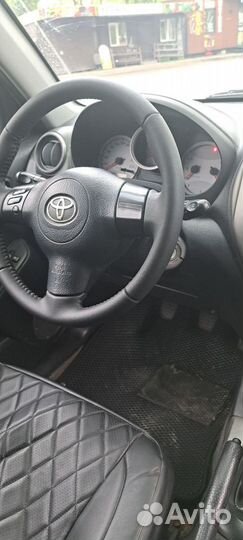 Toyota RAV4 2.0 AT, 2005, 320 000 км