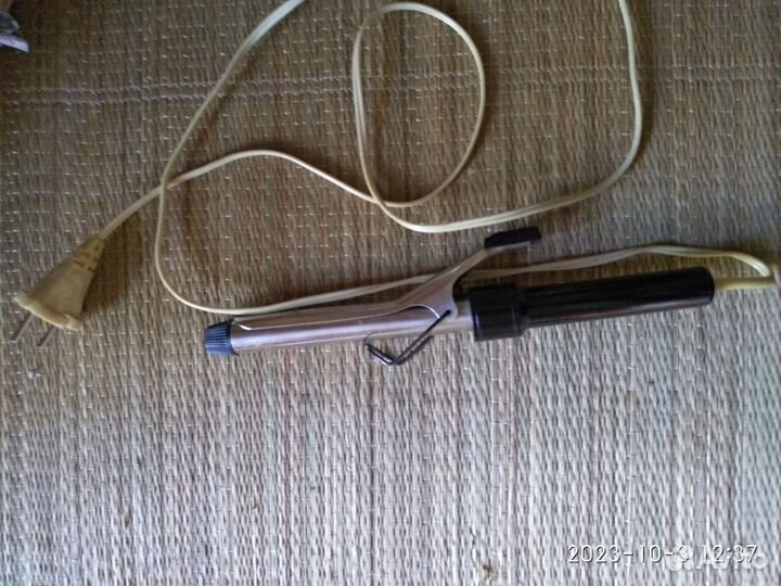 Щипцы для завивки волос