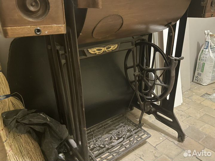 Механич. швейная машина Butterfly стар