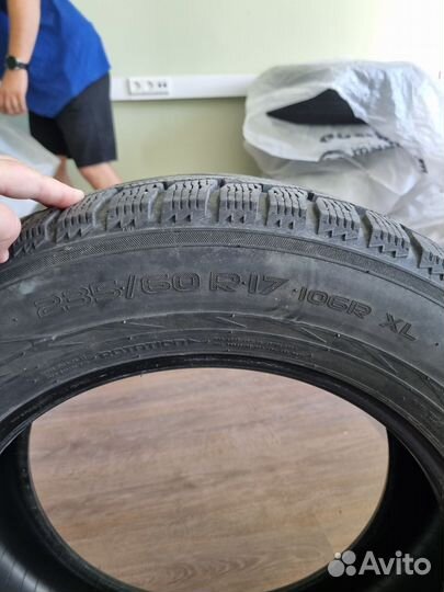 Nokian Tyres Hakkapeliitta R2 SUV 235/60 R17