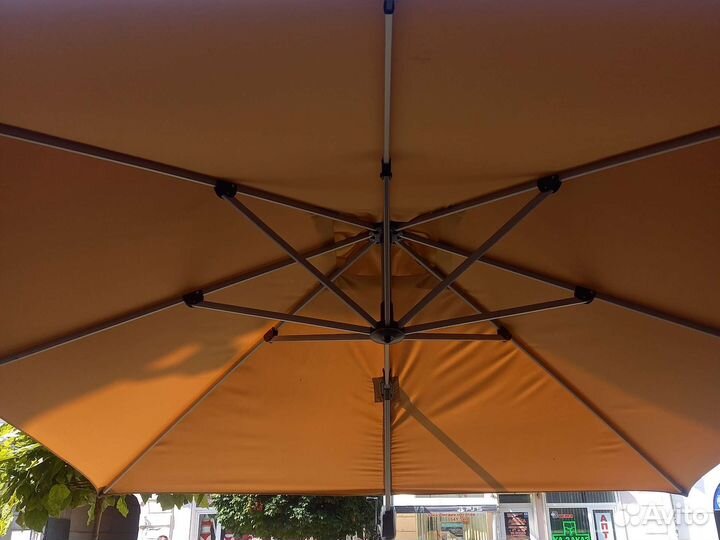 Уличный зонт для кафе
