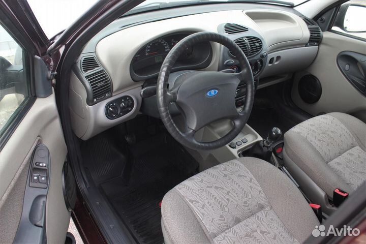 LADA Kalina 1.6 МТ, 2011, 183 521 км