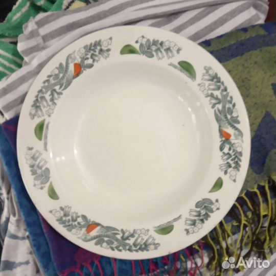 Тарелки новые