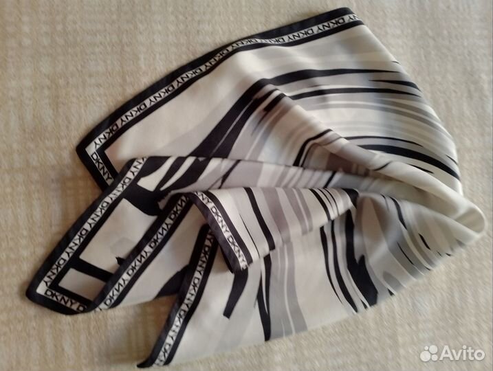 Платок из шелка (dkny Donna Karen) Бронь