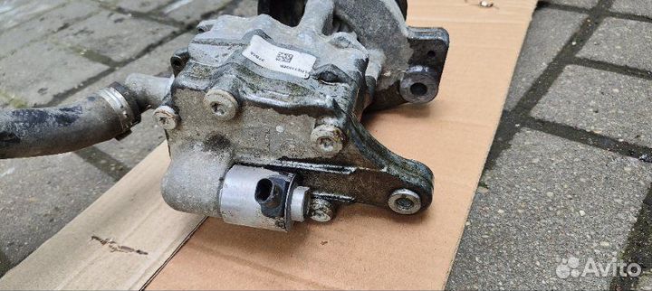 Насос гур гидроусилителя руля Bmw 7 F02 N63 2010