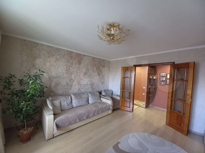 3-к. квартира, 70 м², 3/5 эт.