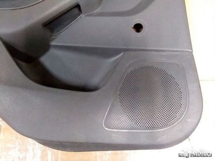 Обивка двери Ford Focus III задняя левая