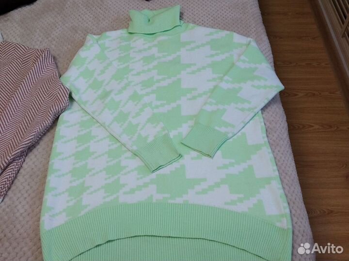 Свитера и платье вязанные