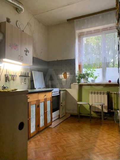4-к. квартира, 104 м², 1/3 эт.