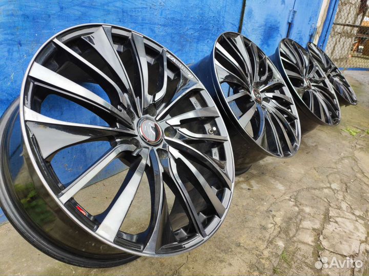 Шикарные Weds Leonis VT R19; 114.3X5; 8J; +35