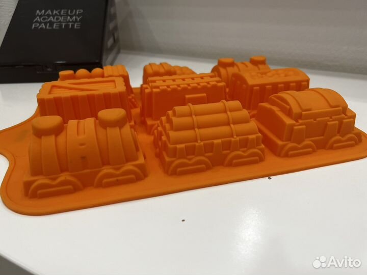 Формочки силиконовые «Паровоз»