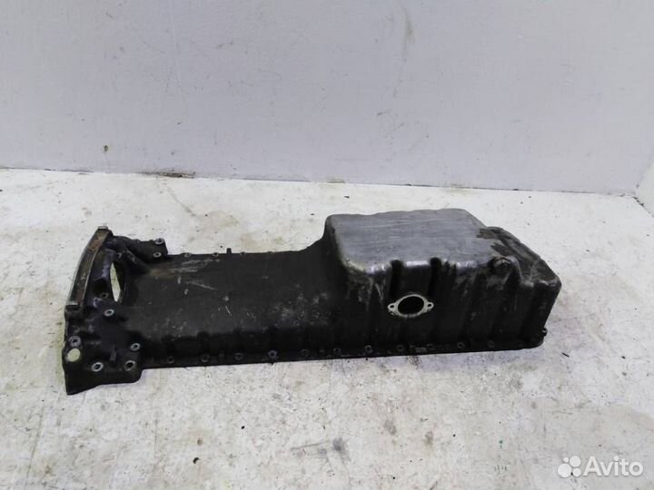 Поддон двигателя Мерседес