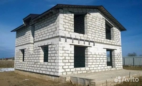 Бригада строителей