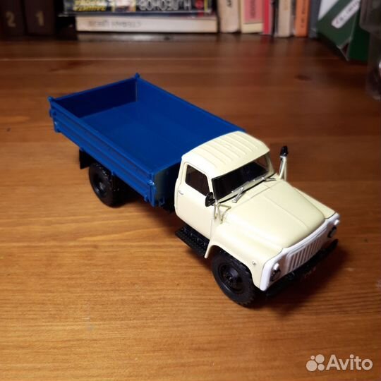 Модель грузовика