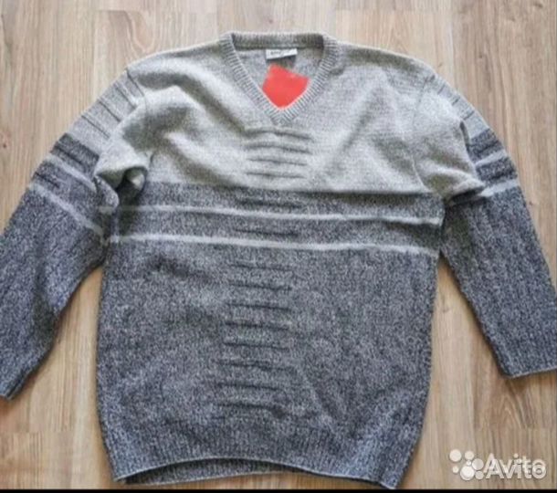 Свитер мужской