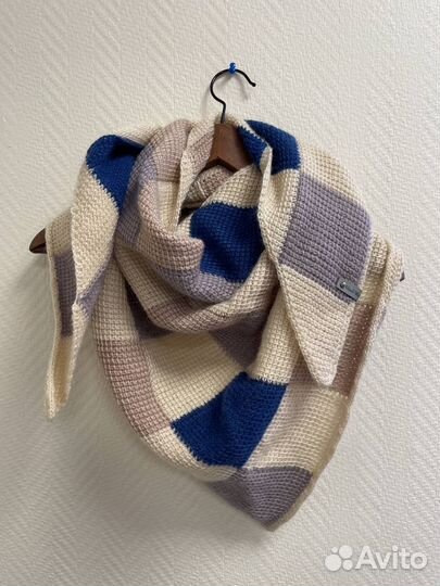 Бактус из ангоры ручная работа