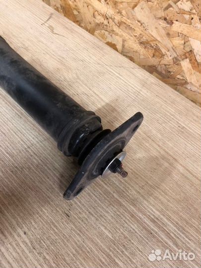 Стойка подвески задняя левая Ssangyong Actyon