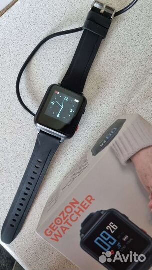 Часы с датчиком падения Geozone