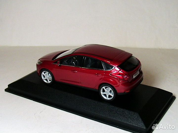 1/43 Ford Focus Mk3 Форд Фокус-3 хэтч.5дв. 2011г