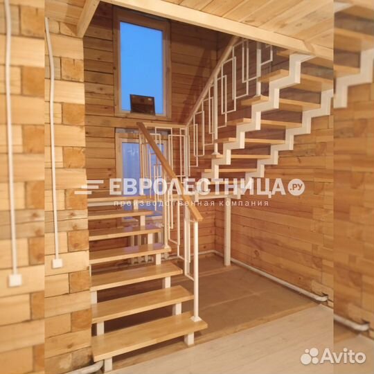 Лестница на второй этаж