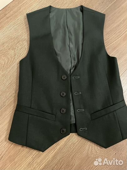 Жилетка для мальчика школьная 128