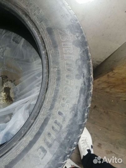 Bridgestone Dueler H/T 225/65 R17