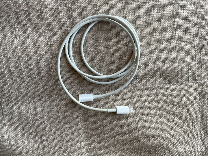 Зарядный шнур на iPhone type-c
