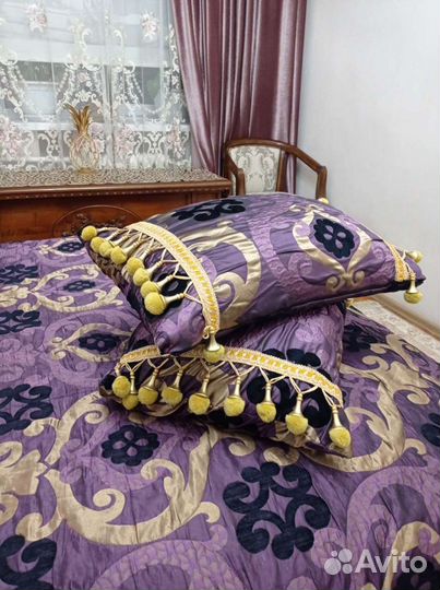 Покрывало 250х250,две наволочки.парча/жаккарад/бар