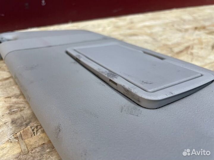 Козырек солнцезащитный левый Opel Corsa