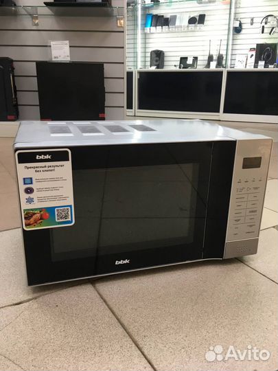 Микроволновка BBK 20MWG-736S В143