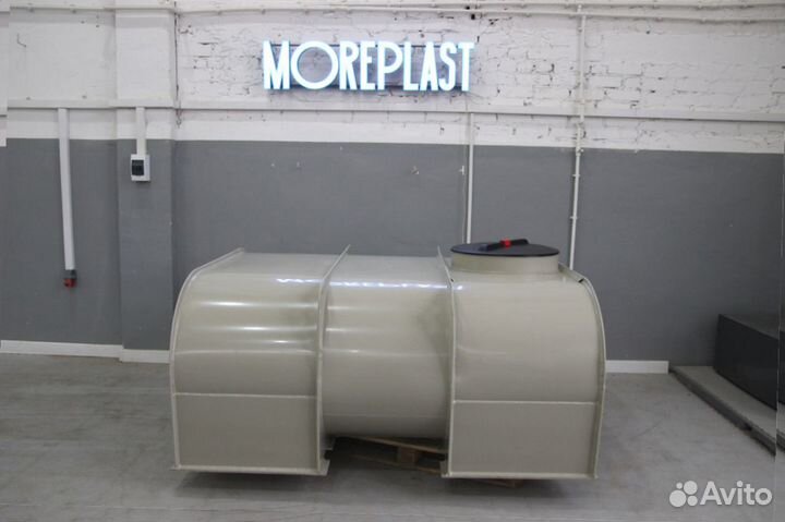 Цистерна для перевозки воды 2 куба