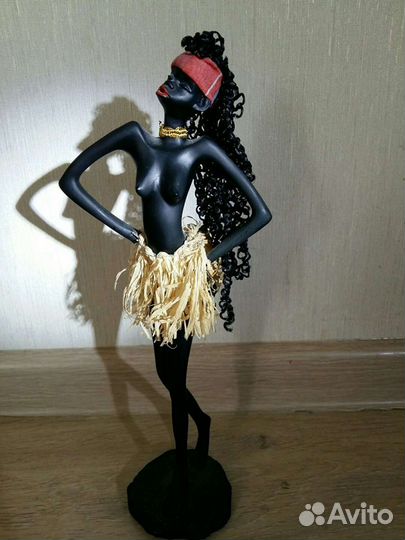 Статуэтки египетские, морские раковины, звёзды