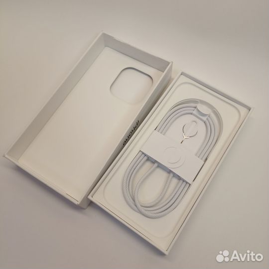 iPhone 16 Pro, 256 ГБ